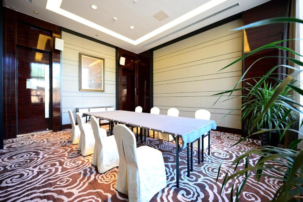 Kingrand Hotspring Hotel Beijing Exterior photo